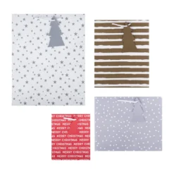 Hallmark Christmas Gift Bag Bundle - 4 Bags In 4 Festive Designs - White, Gold Silver And Red 9 Hallmark Christmas Gift Bag Bundle - 4 Bags In 4 Festive Designs - White, Gold Silver And Red -Pod Shop 25572129 1 scaled