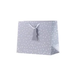 Hallmark Christmas Gift Bag Bundle - 4 Bags In 4 Festive Designs - White, Gold Silver And Red 12 Hallmark Christmas Gift Bag Bundle - 4 Bags In 4 Festive Designs - White, Gold Silver And Red -Pod Shop 25572129 4 scaled