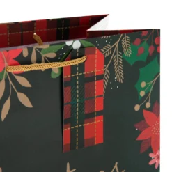 Hallmark Christmas Gift Bags - Pack Of 3 In Tartan Design -Pod Shop 25584051 6 c14ee4af ac31 4911 85d4 2e352f051b81 scaled