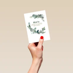 Pod Personalised Traditional Winter Wreath Christmas Card -Pod Shop F3100370 hand S