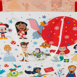 Hallmark Christmas Large Gift Bag - Disney 100 Character Design With Gift Tag -Pod Shop PV.532.25582081 scaled